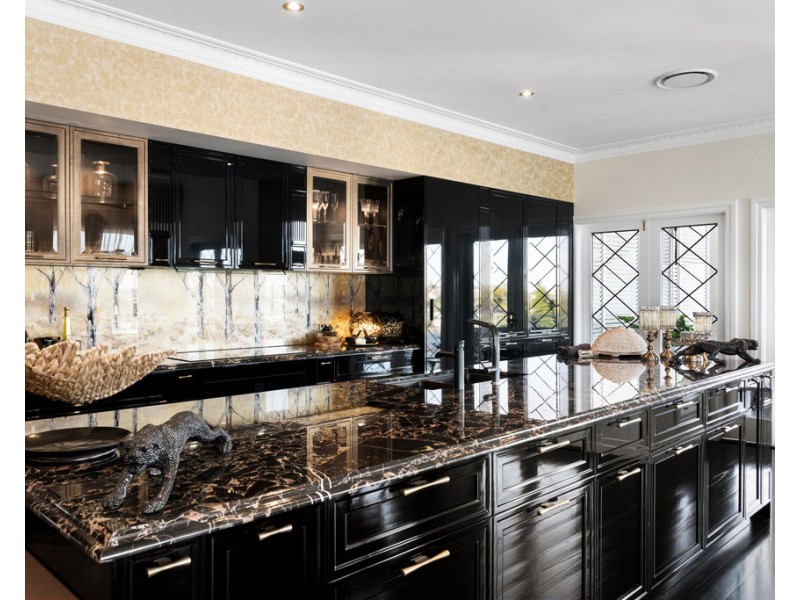 24 Hillside Crescent, Hamilton QLD 4007