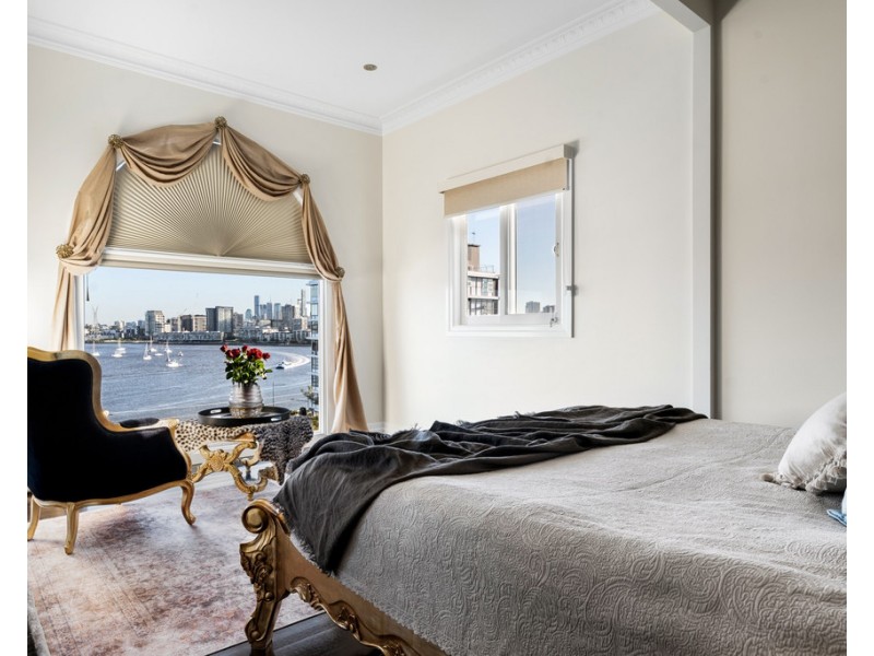 24 Hillside Crescent, Hamilton QLD 4007