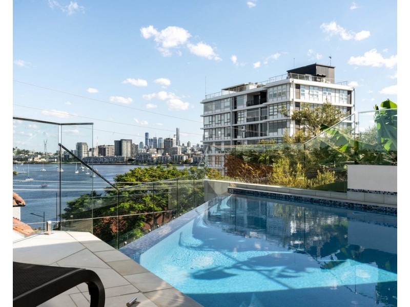 24 Hillside Crescent, Hamilton QLD 4007