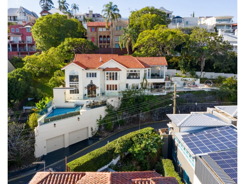 24 Hillside Crescent, Hamilton QLD 4007