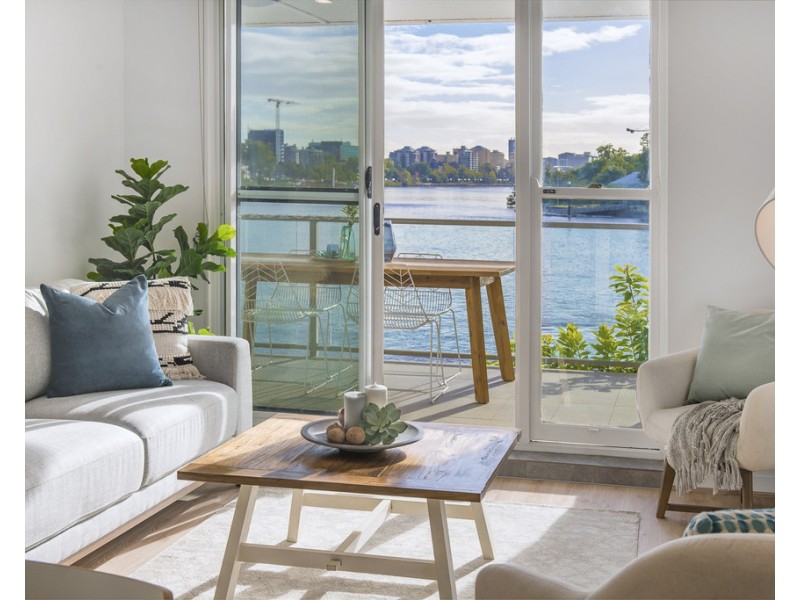 3/8 Sandford Street, St Lucia QLD 4067