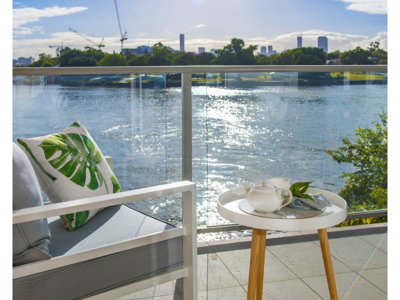 3/8 Sandford Street, St Lucia QLD 4067