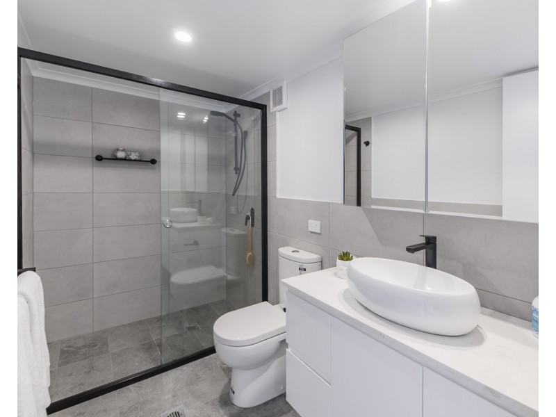 3/8 Sandford Street, St Lucia QLD 4067