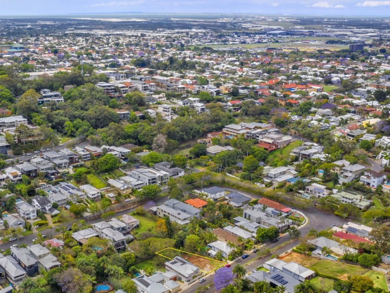 34 Joynt Street, Hamilton QLD 4007