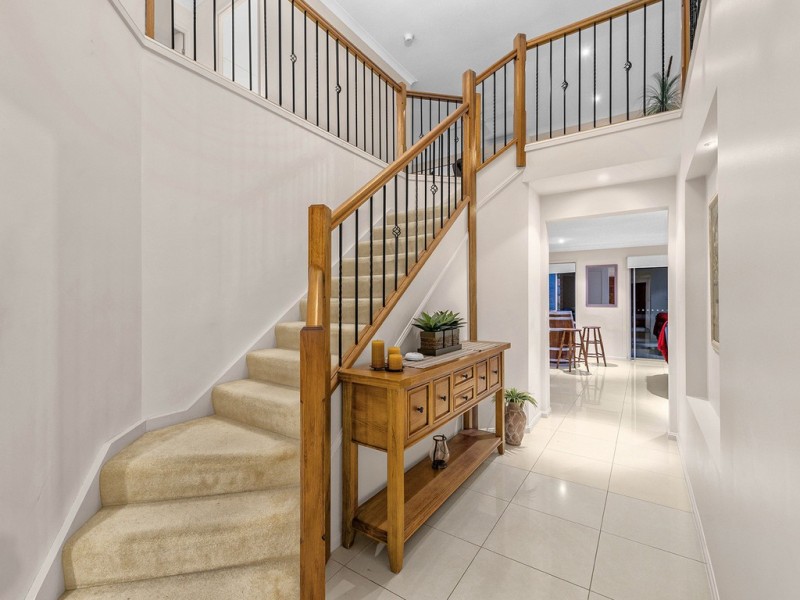 45 Riversleigh Crescent, Eatons Hill QLD 4037