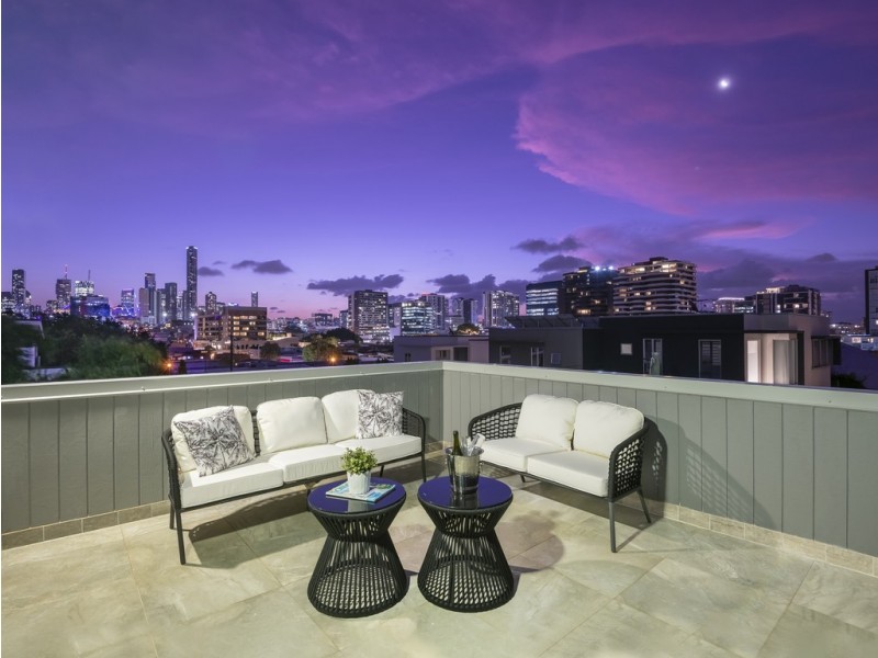 19 Midvale Lane, Teneriffe QLD 4005