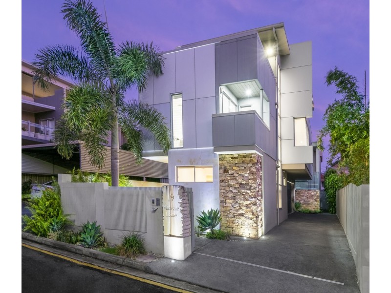 19 Midvale Lane, Teneriffe QLD 4005