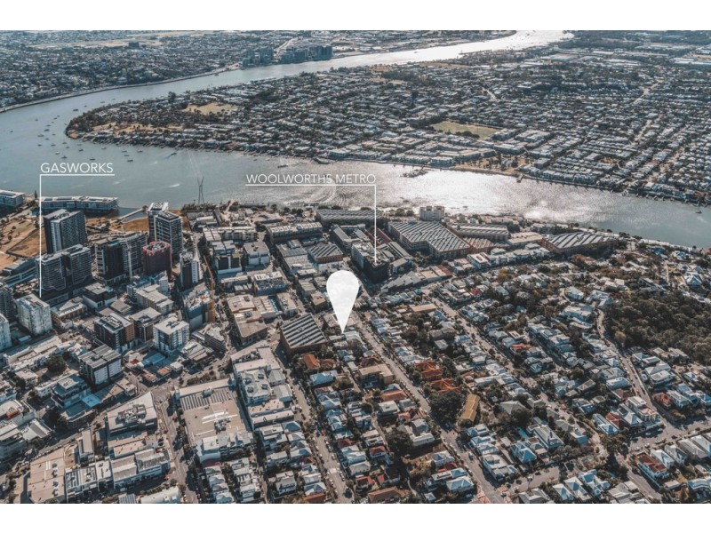 320 Harcourt Street, Teneriffe QLD 4005