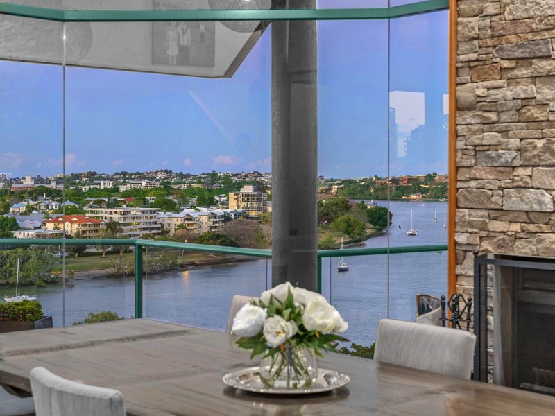 27/10 Park Avenue, East Brisbane QLD 4169