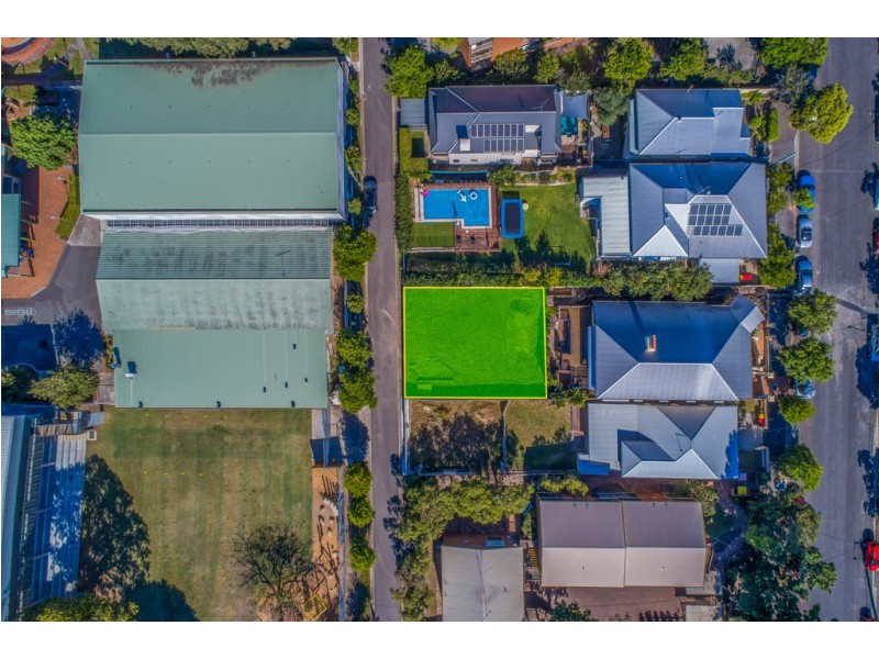 16 Wynberg Lane, New Farm QLD 4005