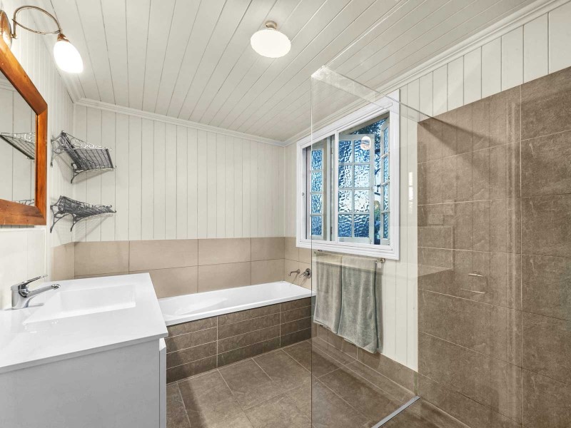 76 Nathan Terrace, Yeerongpilly QLD 4105