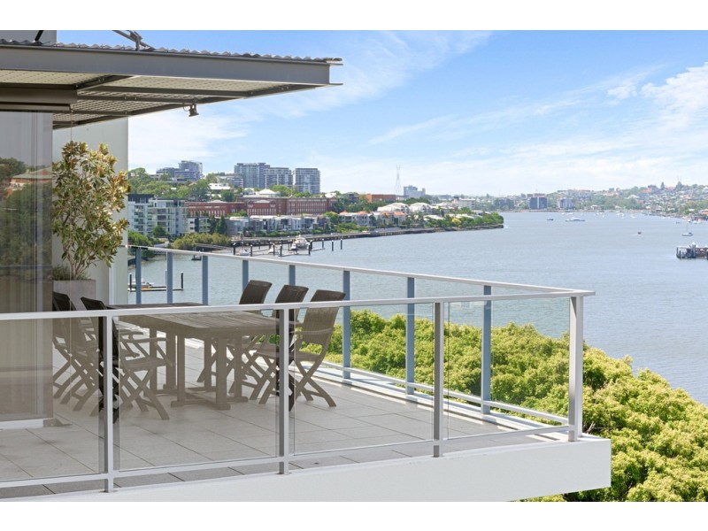 3842/30 Hollins Crescent, New Farm QLD 4005