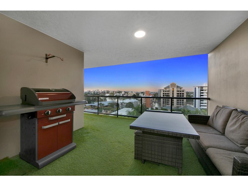 23/19 Thorn Street, Kangaroo Point QLD 4169