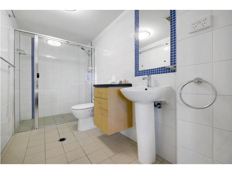 23/19 Thorn Street, Kangaroo Point QLD 4169