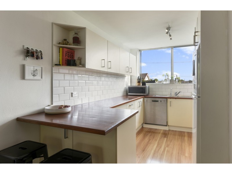 2/82 Racecourse Road, Ascot QLD 4007