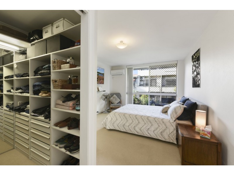 2/82 Racecourse Road, Ascot QLD 4007