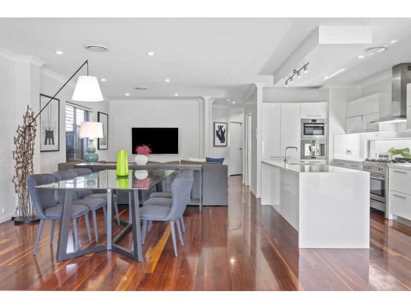 19 Gavan Street, Ashgrove QLD 4060