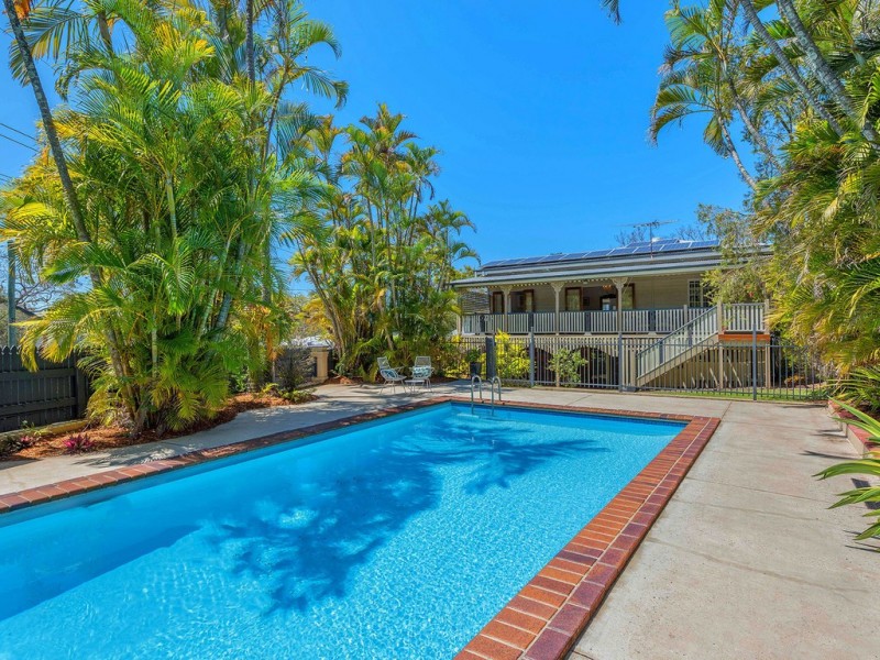 82 Lanham Avenue, Grange QLD 4051