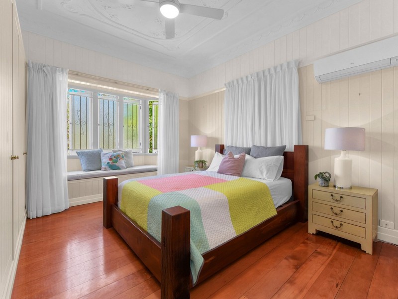 82 Lanham Avenue, Grange QLD 4051