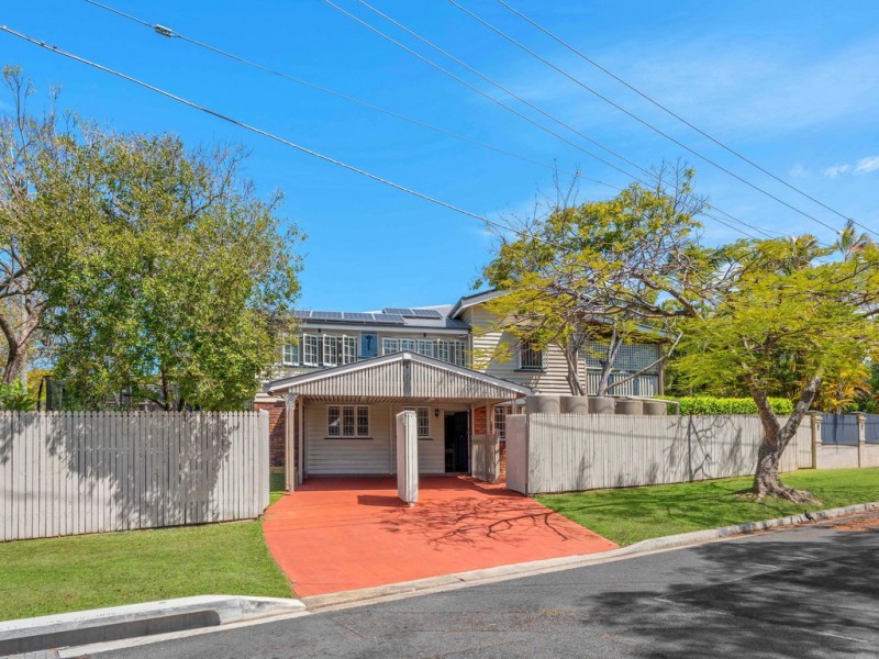 82 Lanham Avenue, Grange QLD 4051