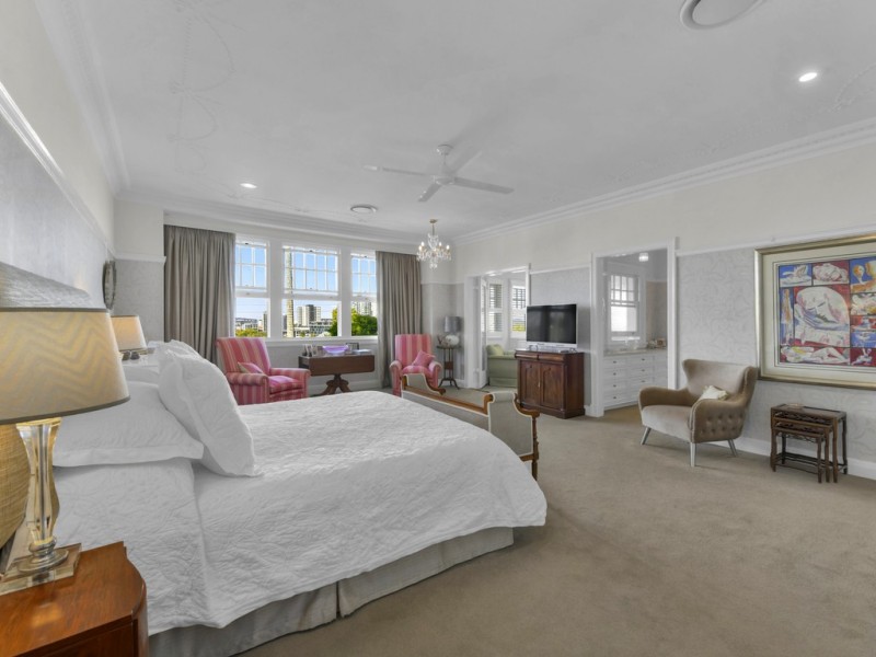 50 Riverview Terrace, Hamilton QLD 4007