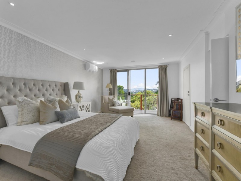 26 Mikado Street, Hamilton QLD 4007