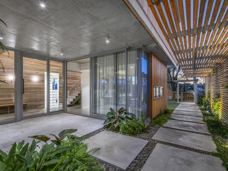 23 Yarradale Street, Newmarket QLD 4051