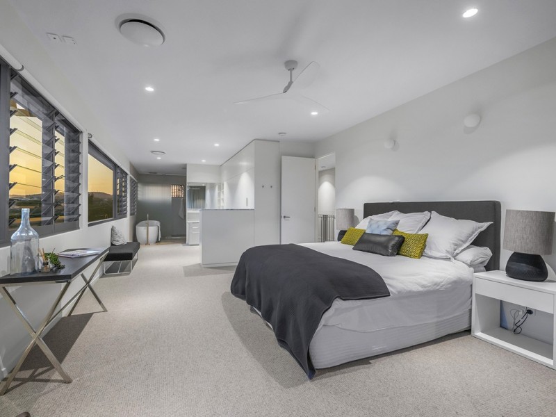 23 Yarradale Street, Newmarket QLD 4051