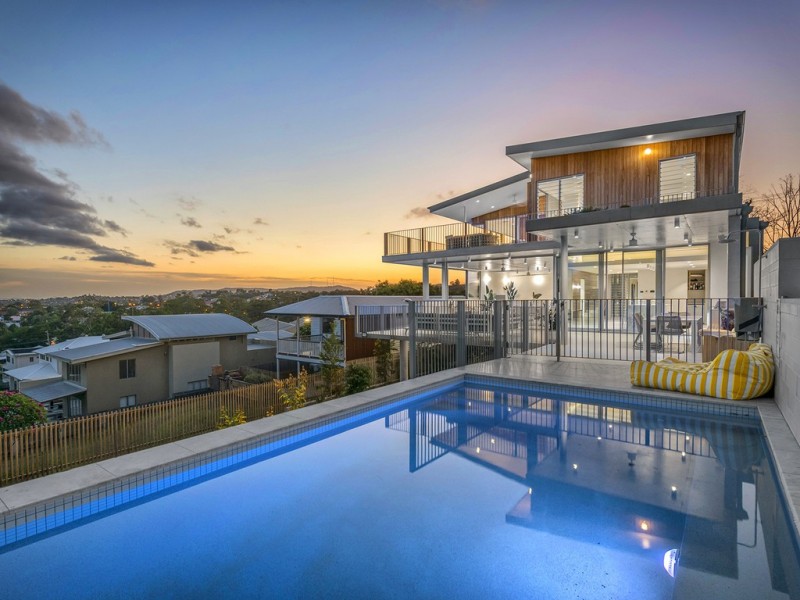 23 Yarradale Street, Newmarket QLD 4051