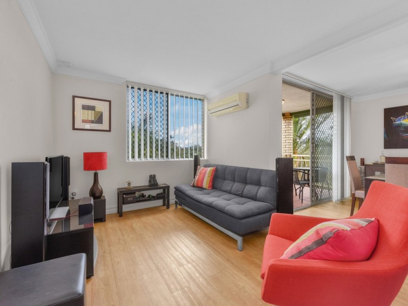 2/93 Swann Road, Taringa QLD 4068