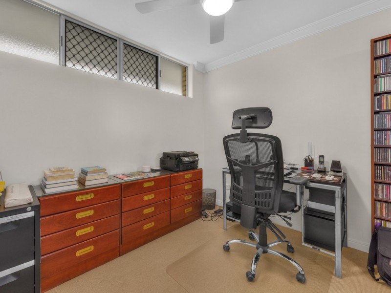 2/93 Swann Road, Taringa QLD 4068