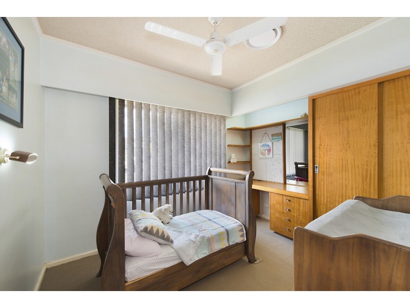 115 Perth Street, Camp Hill QLD 4152