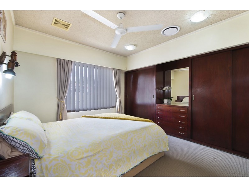 115 Perth Street, Camp Hill QLD 4152