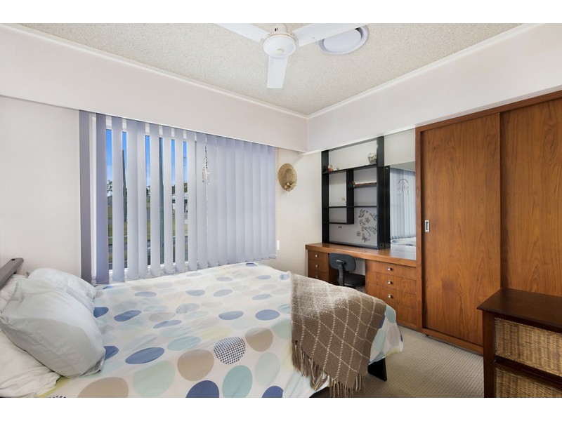 115 Perth Street, Camp Hill QLD 4152