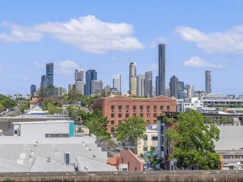 614/8 Skyring Terrace, Teneriffe QLD 4005