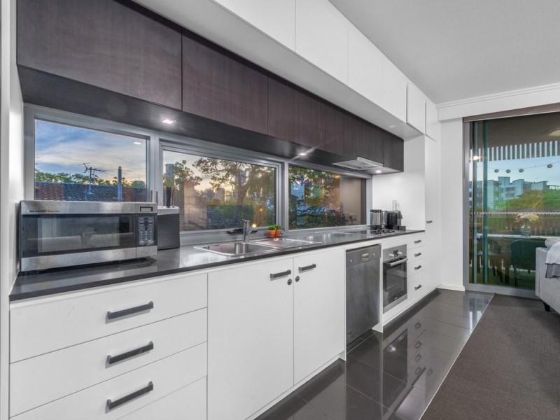 13/75 Barker Street, New Farm QLD 4005