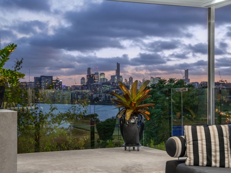 1 Dickson Terrace, Hamilton QLD 4007