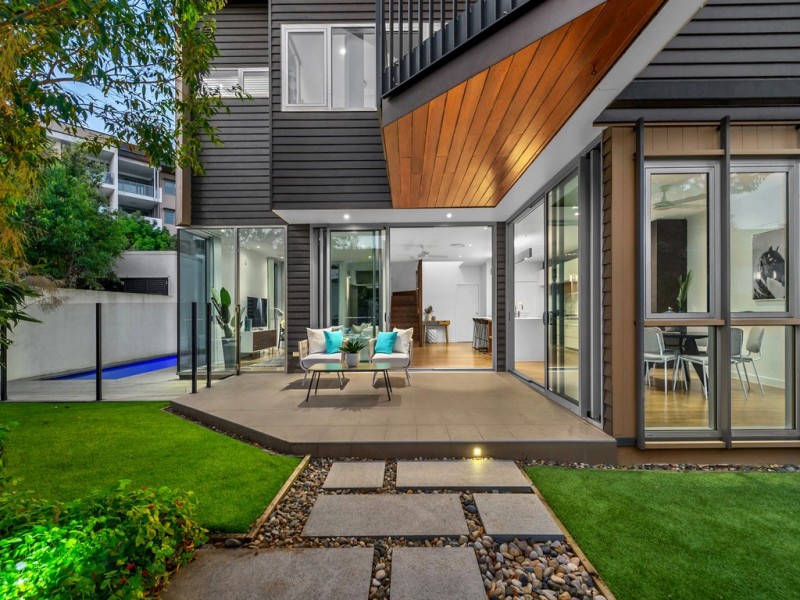 7/45 Parkside Circuit, Hamilton QLD 4007