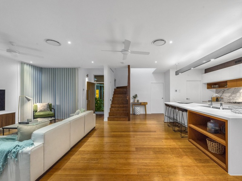 7/45 Parkside Circuit, Hamilton QLD 4007