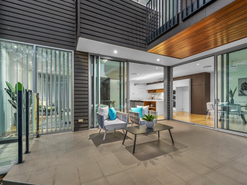 7/45 Parkside Circuit, Hamilton QLD 4007