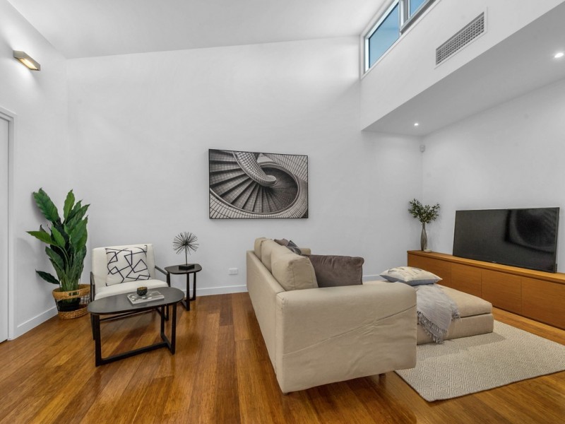 7/45 Parkside Circuit, Hamilton QLD 4007
