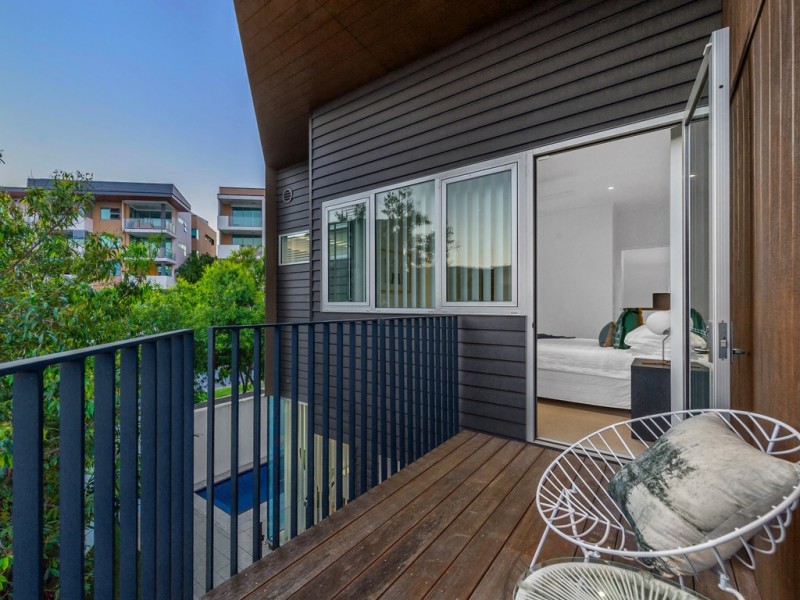 7/45 Parkside Circuit, Hamilton QLD 4007