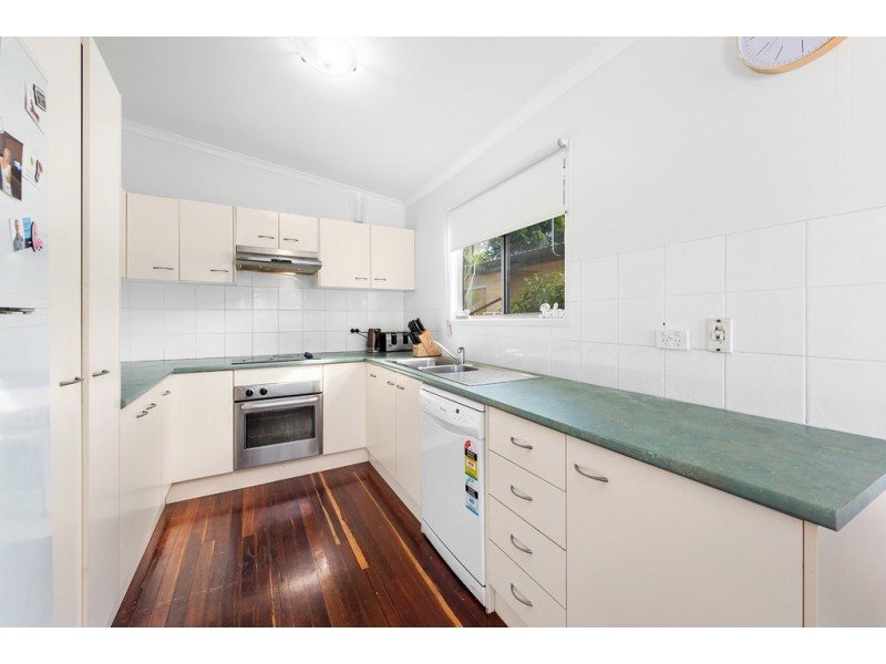 77 Bristol Road, Kedron QLD 4031