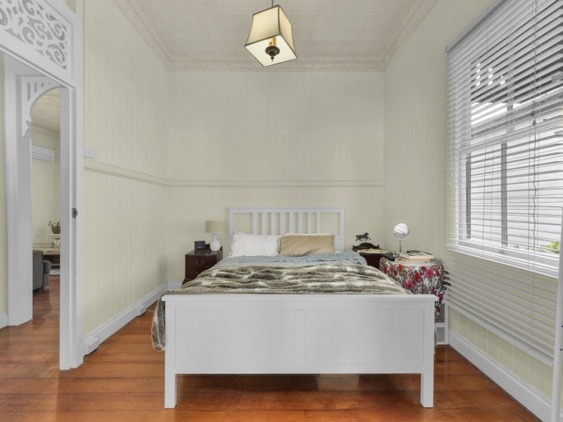 35 Dovercourt Road, Toowong QLD 4066