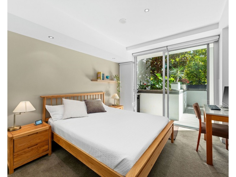 102/37 Harbour Road, Hamilton QLD 4007