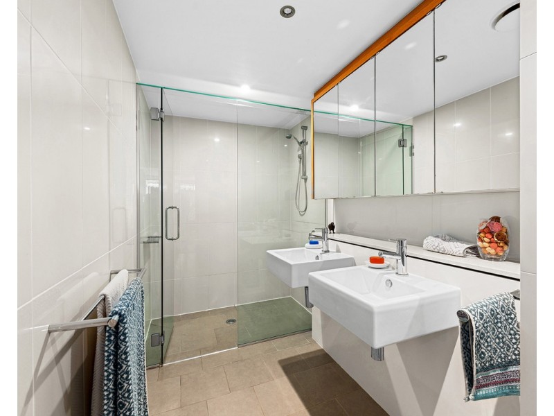 102/37 Harbour Road, Hamilton QLD 4007