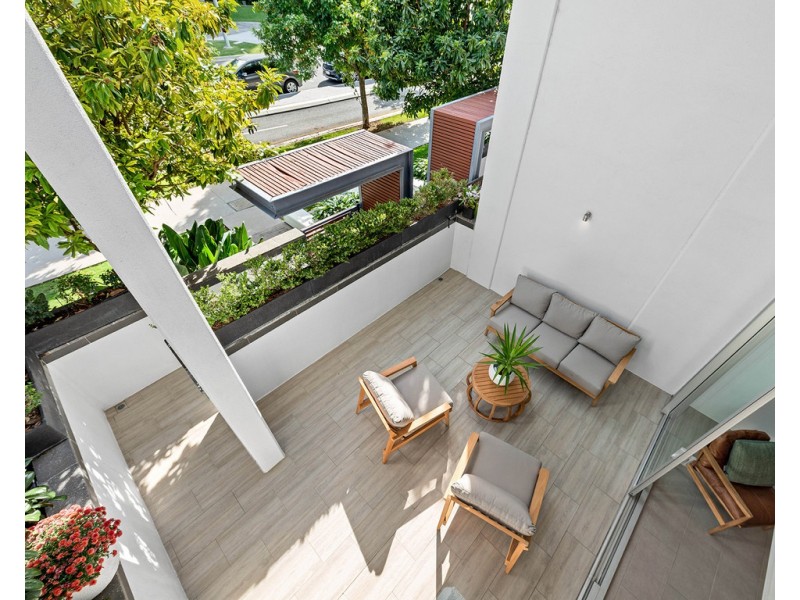 102/37 Harbour Road, Hamilton QLD 4007