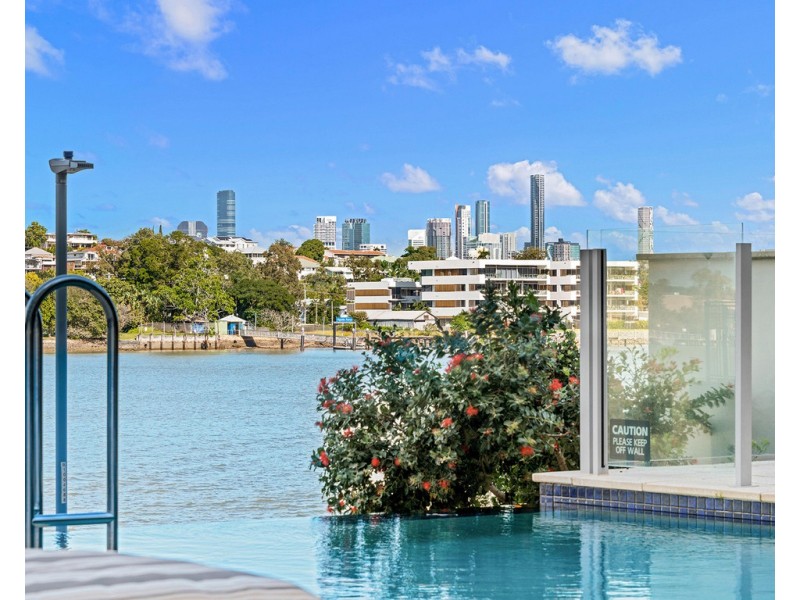 102/37 Harbour Road, Hamilton QLD 4007