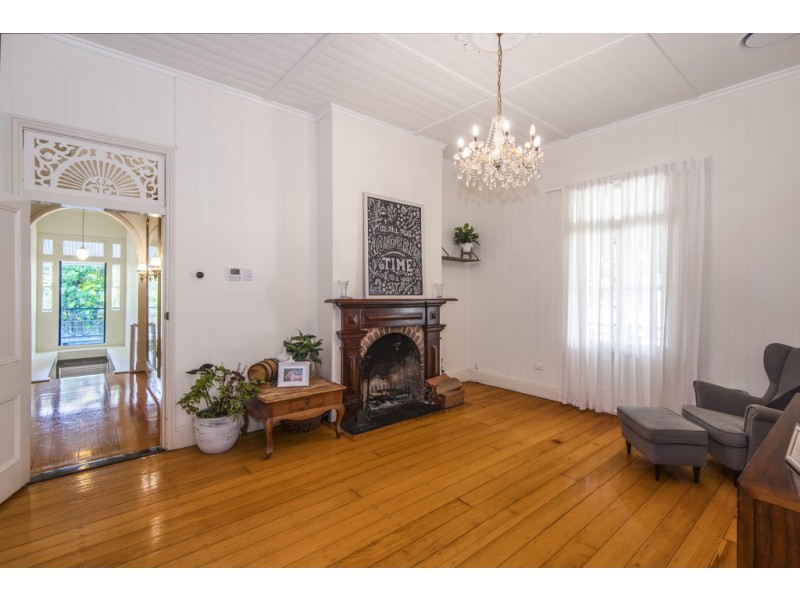 74 Adelaide Street, Clayfield QLD 4011