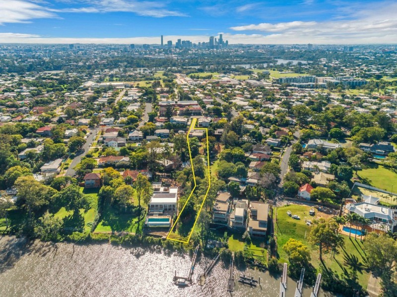 128 Kadumba Street, Yeronga QLD 4104